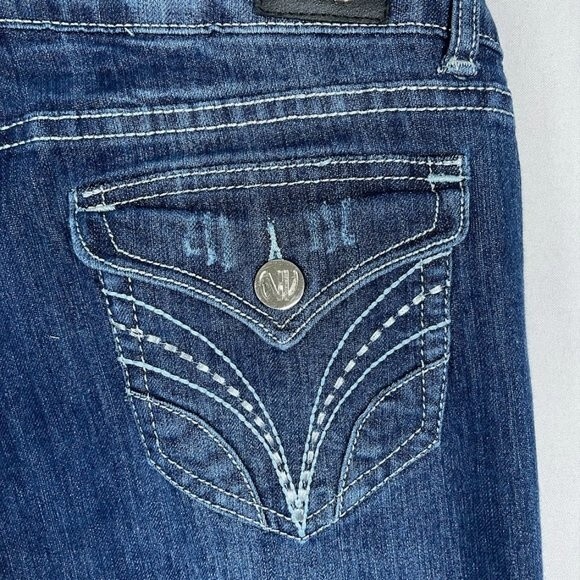 NV Jeans Women’s Sz 13 Capri Dark Wash Distressed Denim Casual Pants Streetwear - Picture 9 of 12